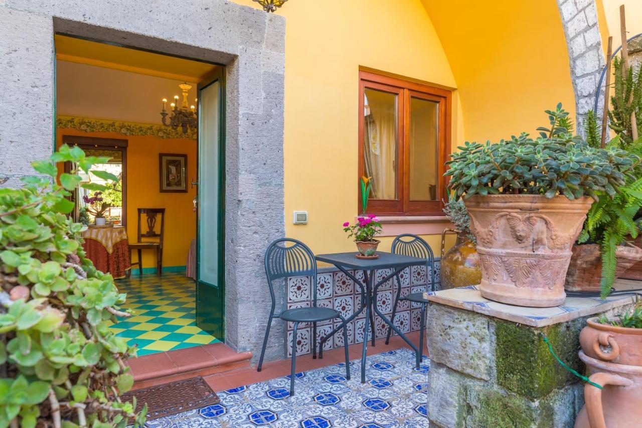 Orchid Corner Guesthouse Мета Екстериор снимка