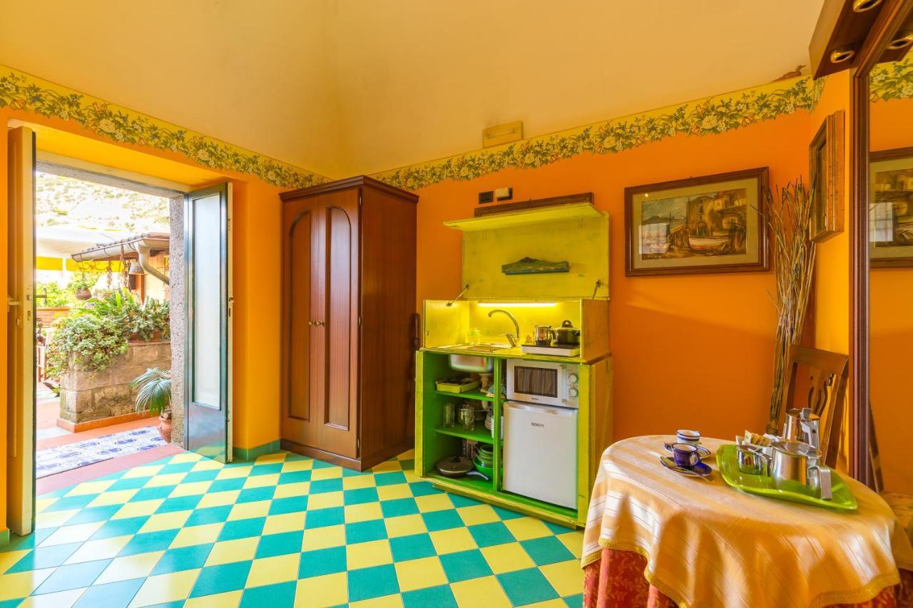 Orchid Corner Guesthouse Мета Екстериор снимка