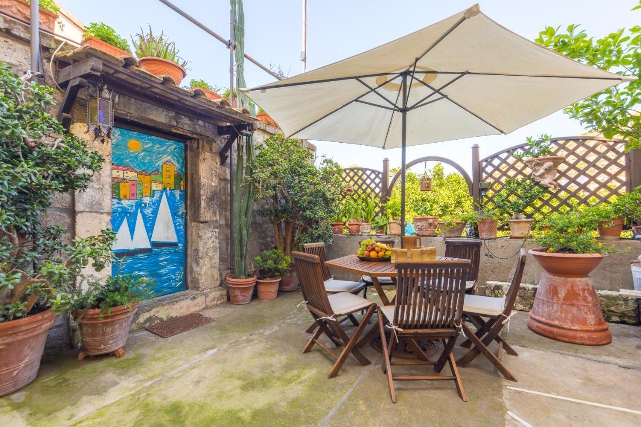 Orchid Corner Guesthouse Мета Екстериор снимка