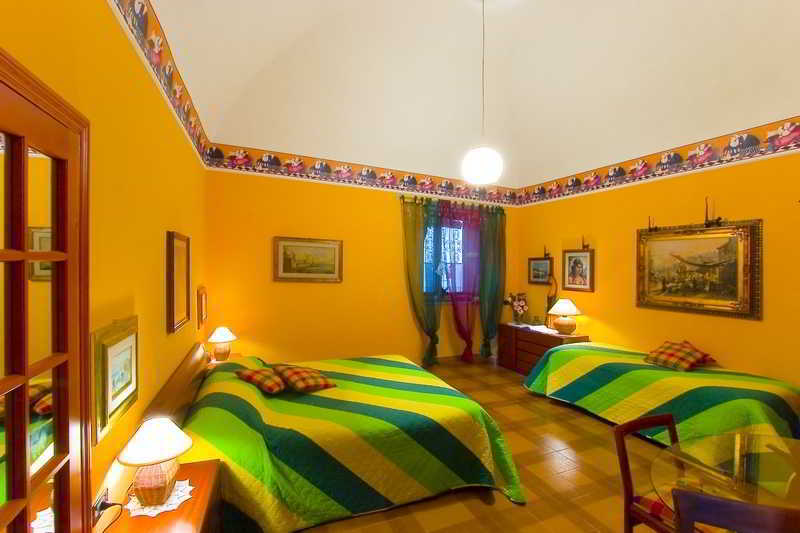 Orchid Corner Guesthouse Мета Екстериор снимка